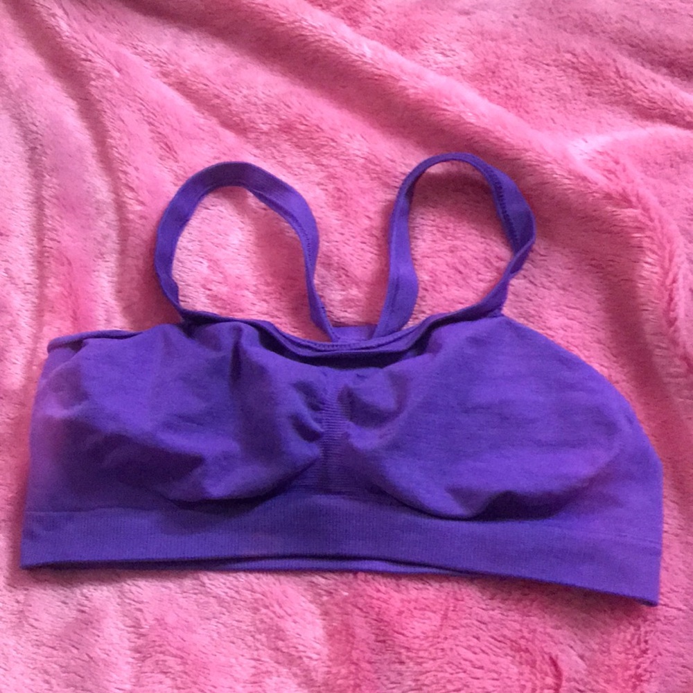 Sports bra
